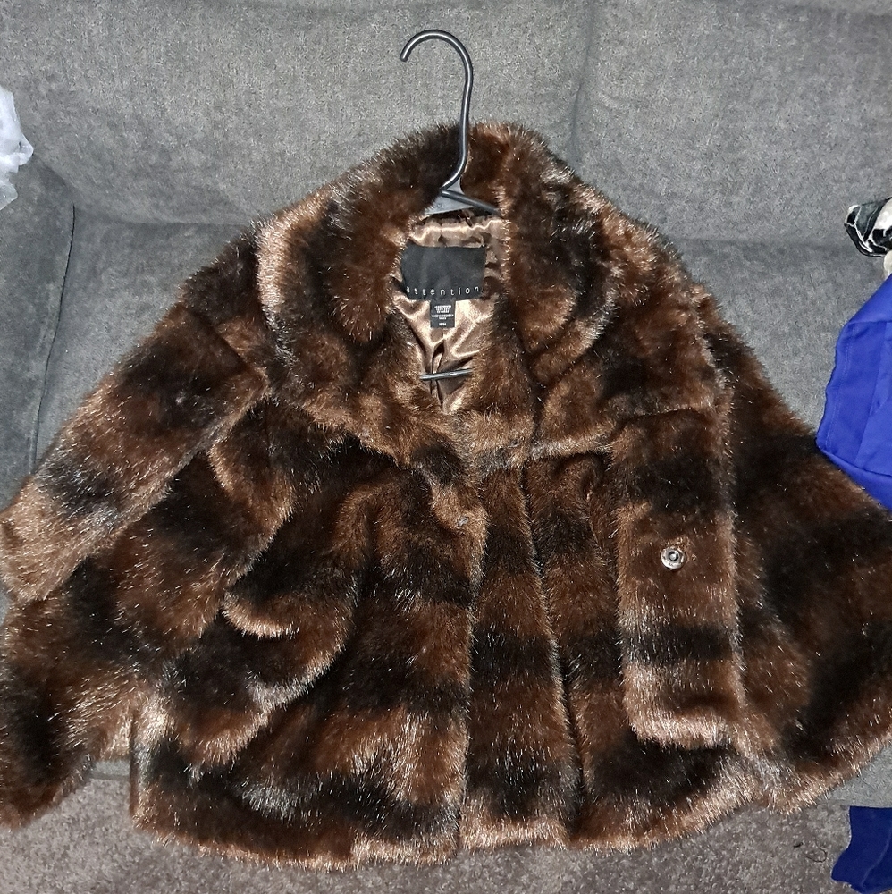 Mink shoulder coat